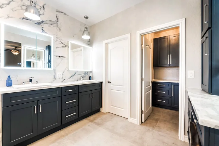 Full Master Bathroom Remodeling