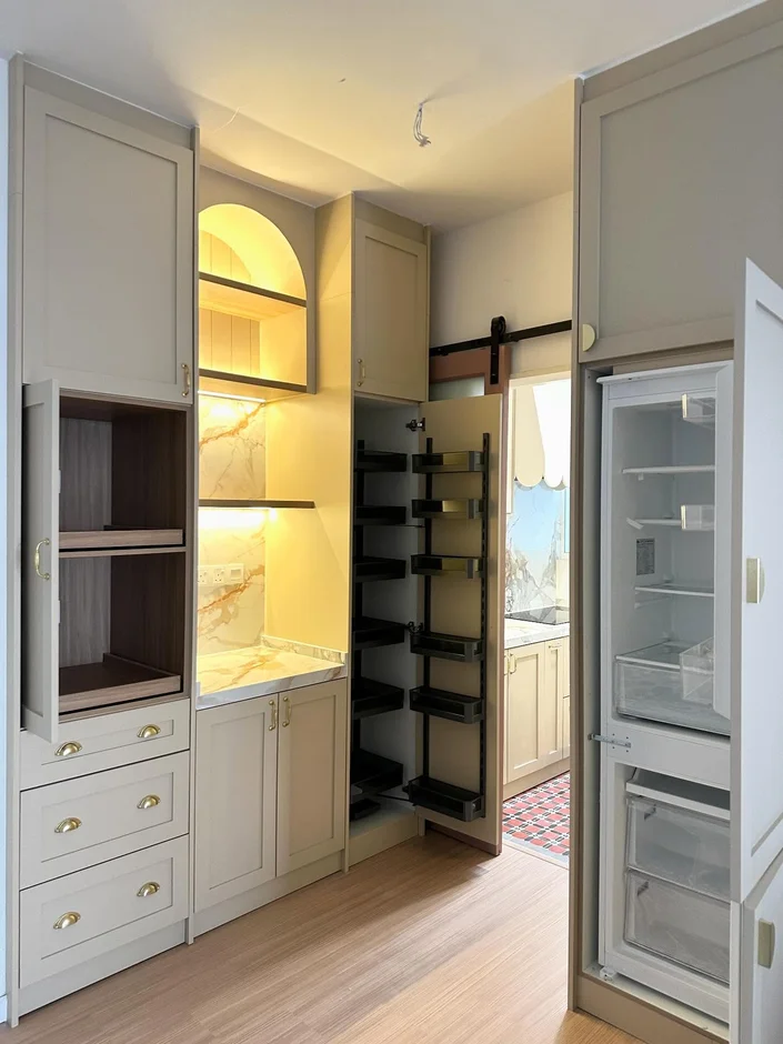 Old Kitchen, New Life!