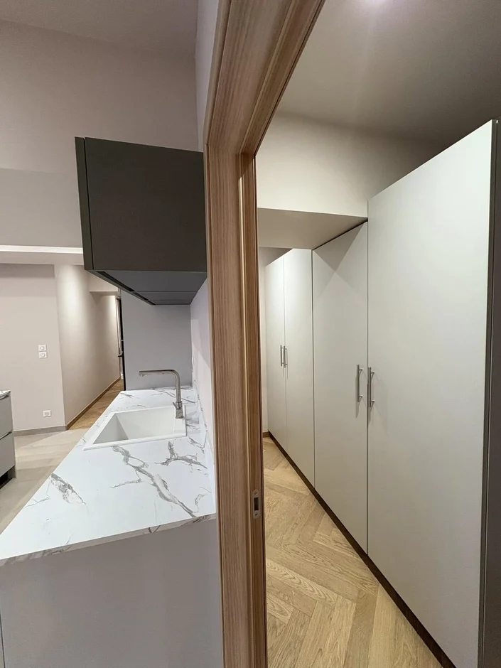 Minimal Contemporary Apartment Renovation